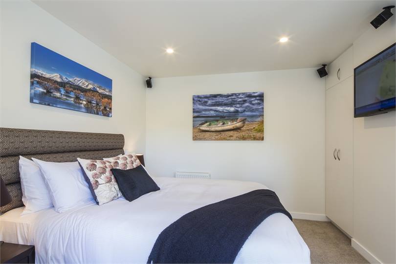 Bedroom 4 with separate entrance and ensuite