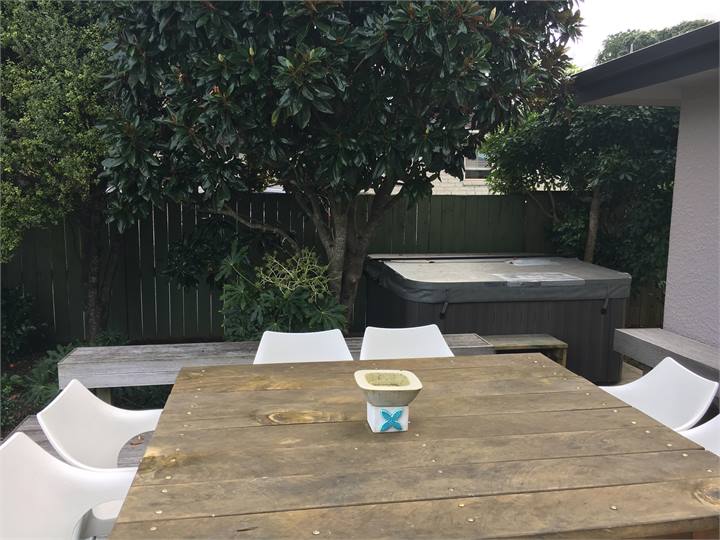 Deck leading to spa pool