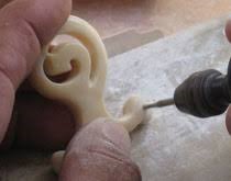 Bone Carving with master-carver Jim Taranaki