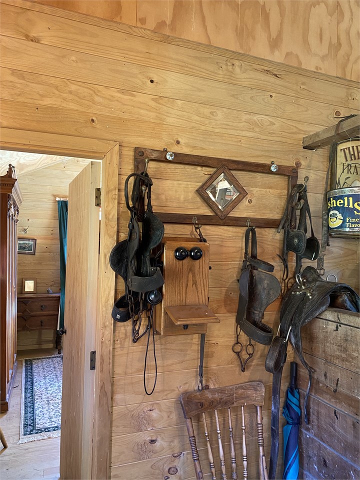 looking towards bedrooms