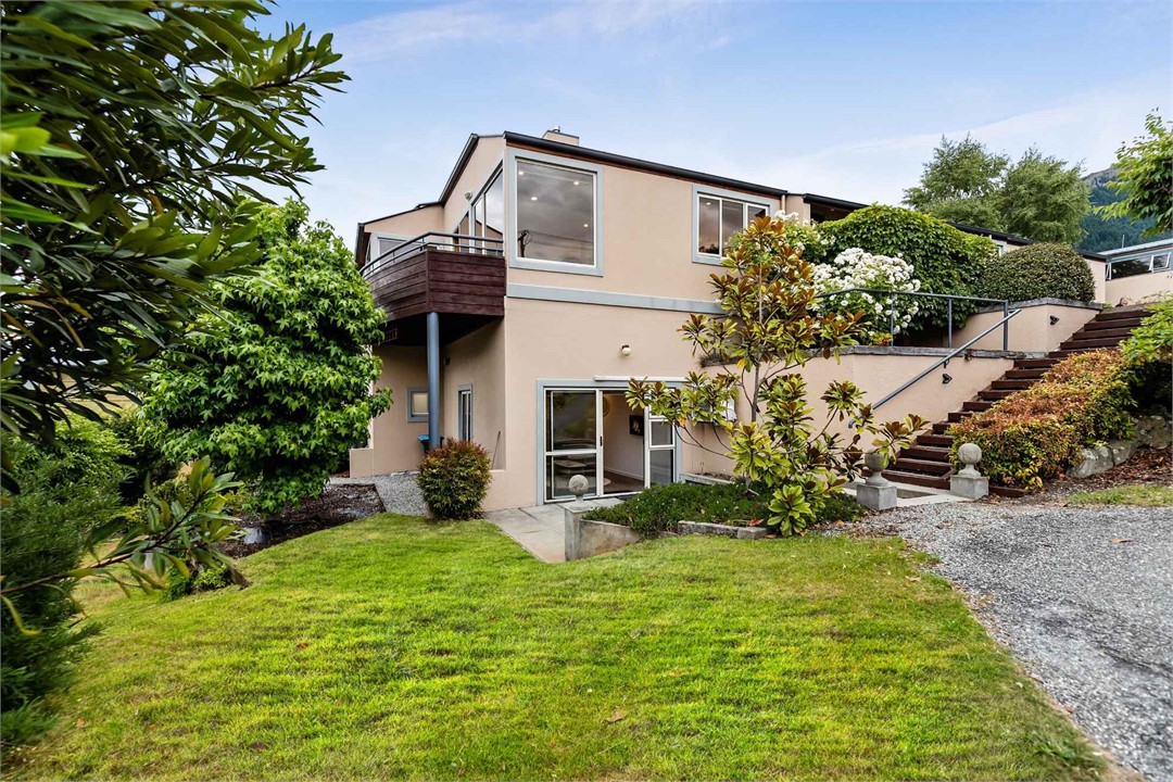 Access between the levels