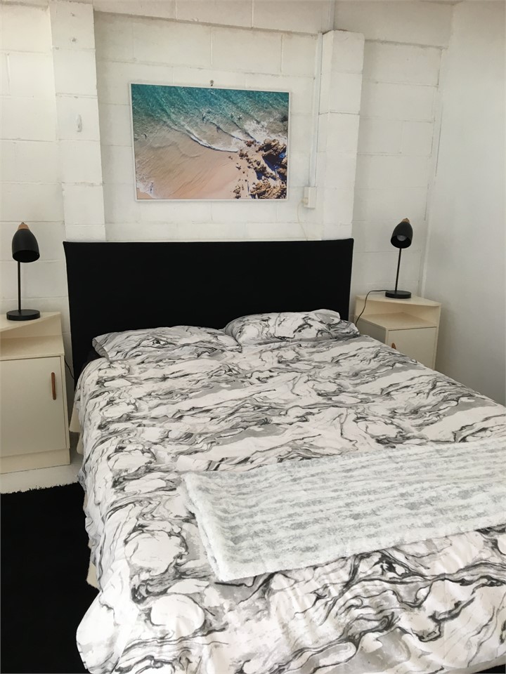Surf Sanctuary Queen bed