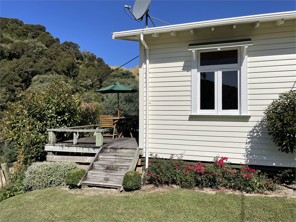 Pakira Getaway & Farm Walk Experiences Wanganui Cottage for rent