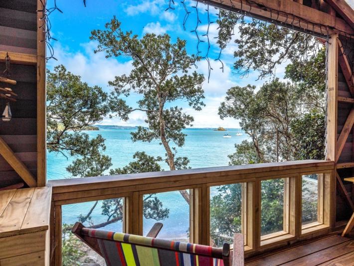 Arohanui l Waiheke Escapes Waiheke Island Holiday Home for rent
