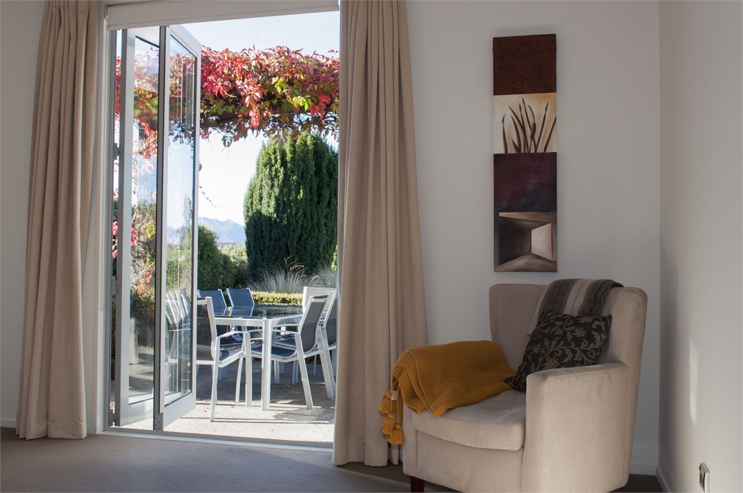 queen bedroom opens onto terrace