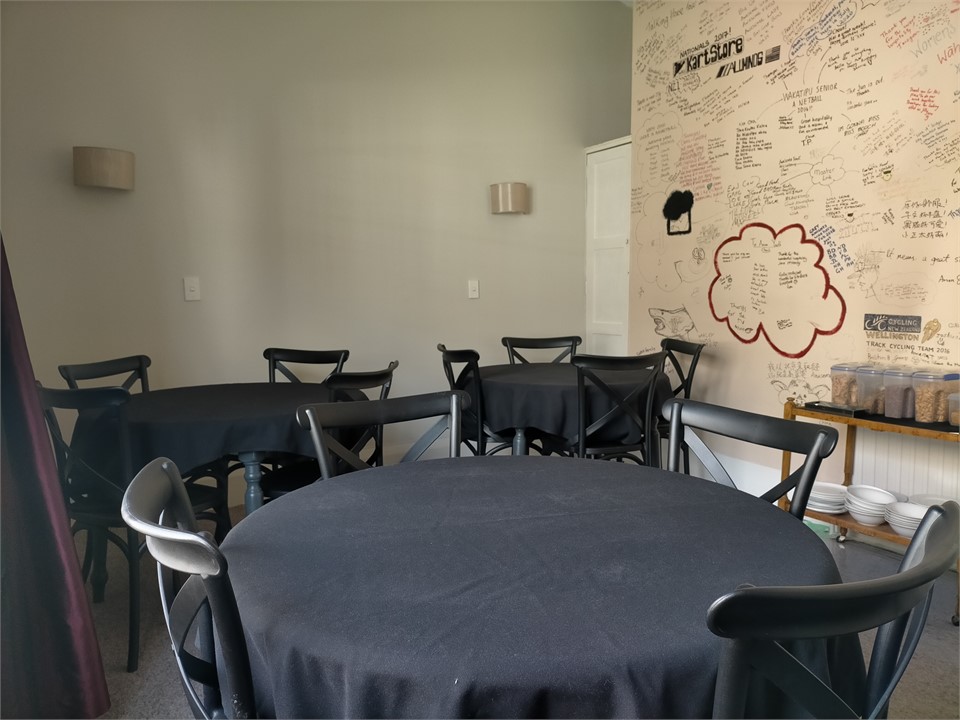 Lovett Lodge - Dining room