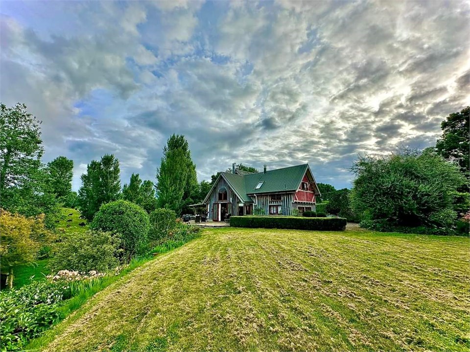 A lovely peaceful place with lots of space to rela