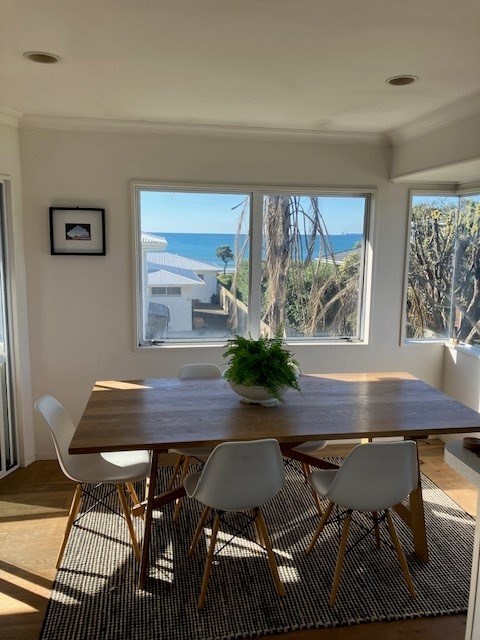 Dinning room with views to the ocean