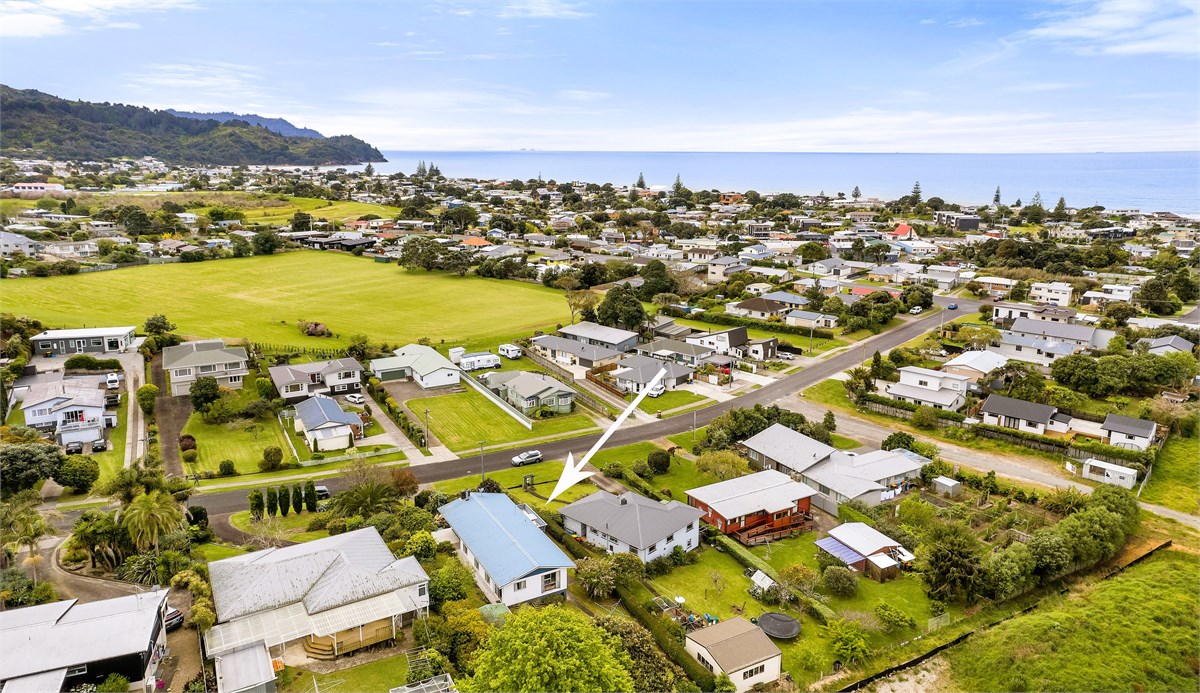 ELEVATED ESCAPE Waihi Beach Holiday Home for rent Holiday Houses