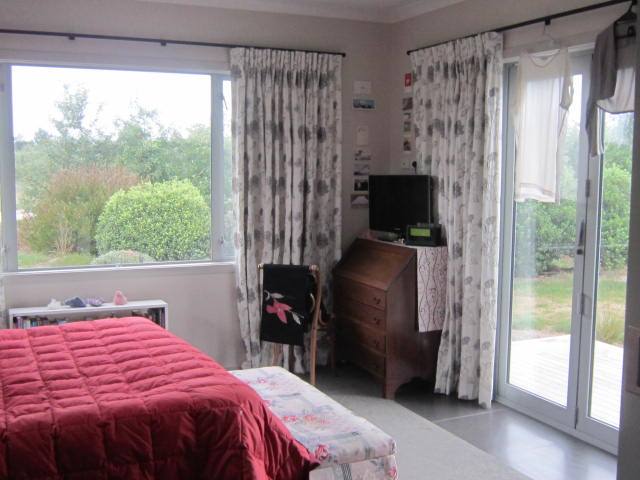 Superking bedroom with ensuite