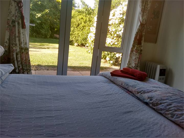 2nd bedroom all rooms have bifold doors