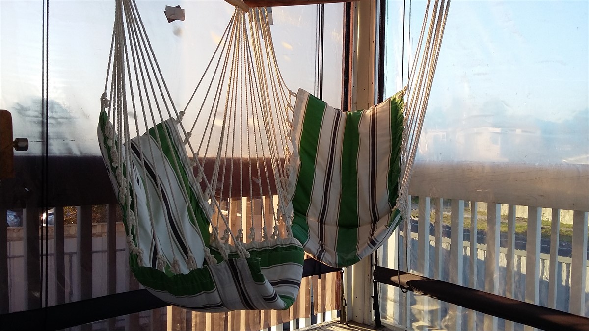 Relaxing deck hammock chairs