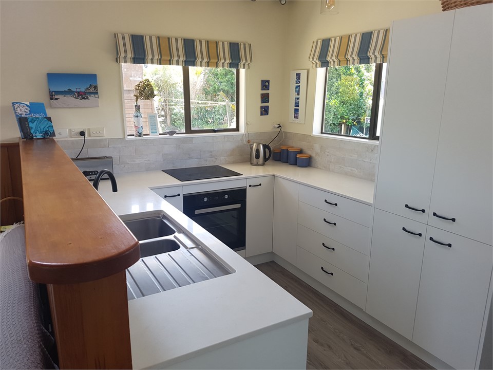 Modern Kitchen and Appliances