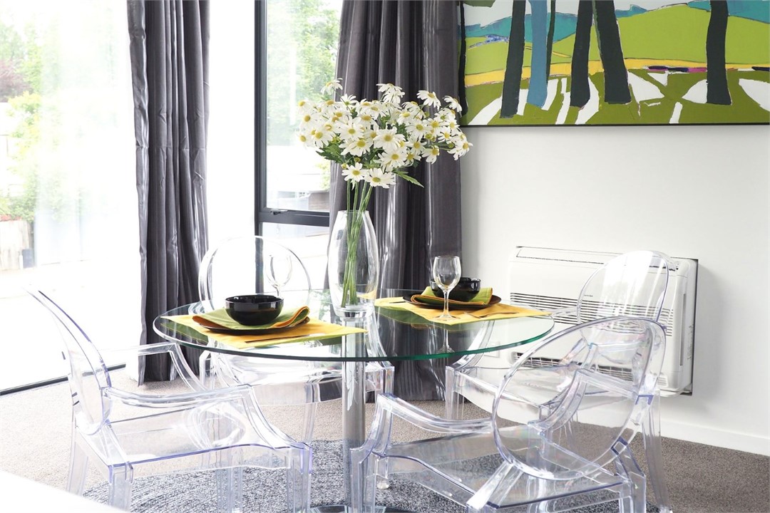 Dining area that seats 4 people