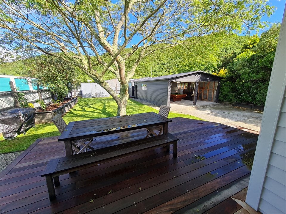 VIEW FROM DECK TO SLEEPOUT/GAMES ROOM