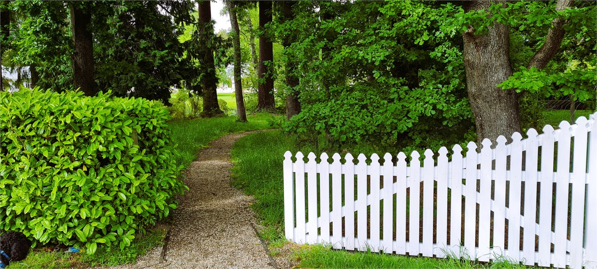 Access to Queen Mary walk