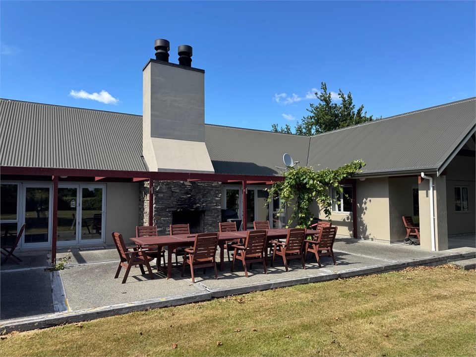 View Back to Outdoor Dining Area