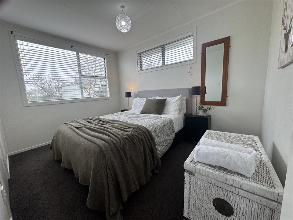 Bedroom 1 with Queen bed