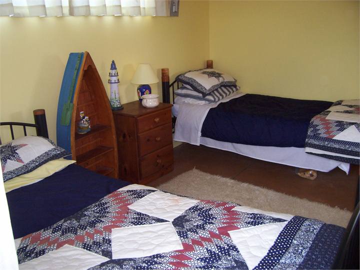 Second bedroom - two single beds