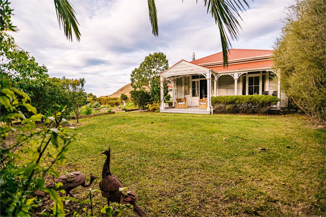 Your private lawn and cottage verandah