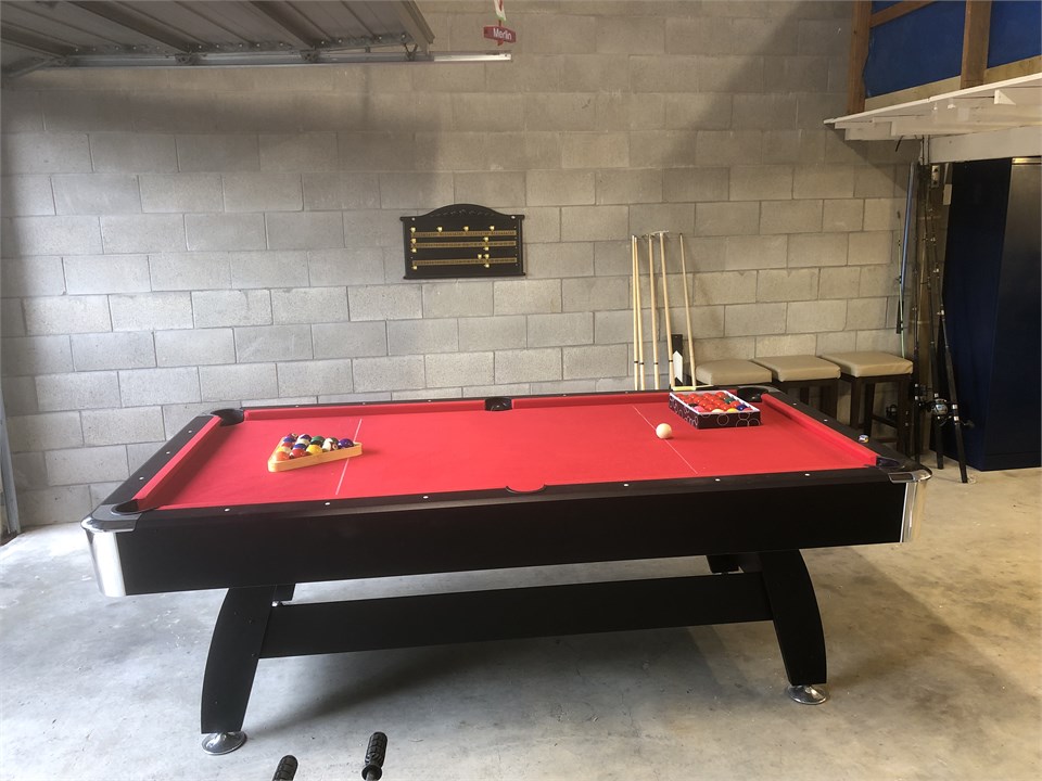 Pool/Snooker table