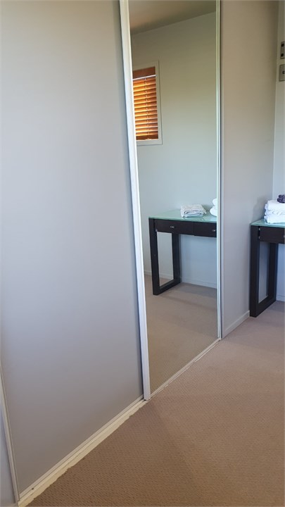 King bedroom mirror door wardrobe