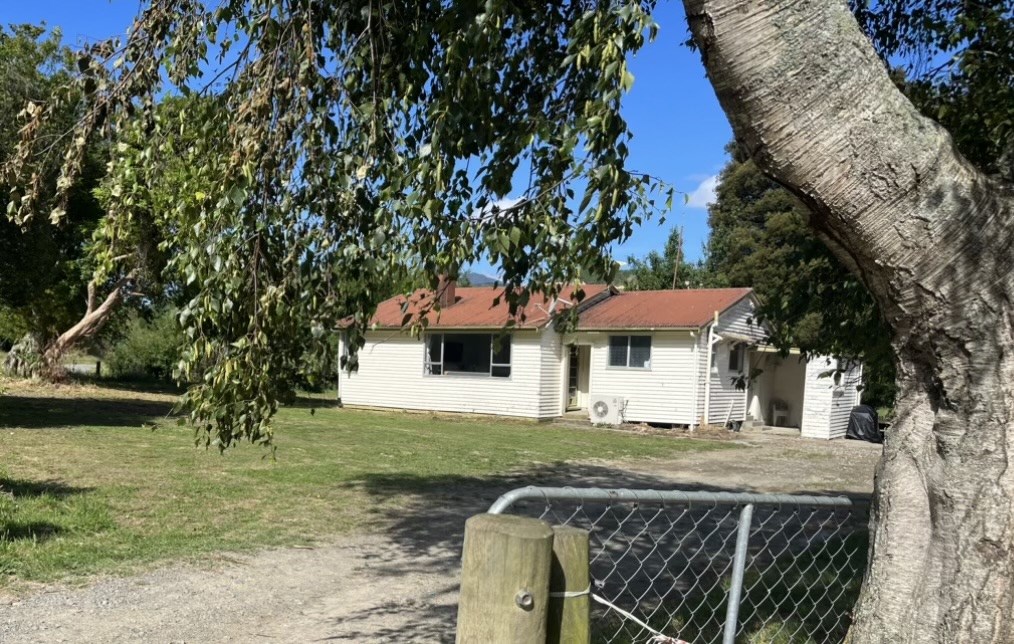 OUTWOODBOWN Picton Cottage for rent Holiday Houses