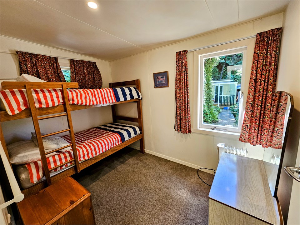 Cottage, bunks