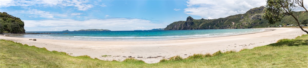 Panoramic view of Taupo Bay beach