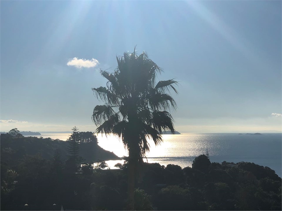 GORGEOUS SEA VEIWS FROM BOTH LEVELS