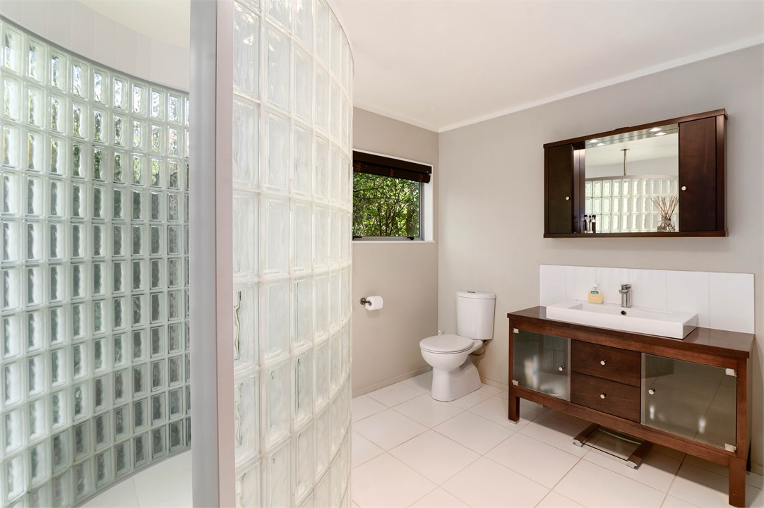 The Kiwi Ensuite