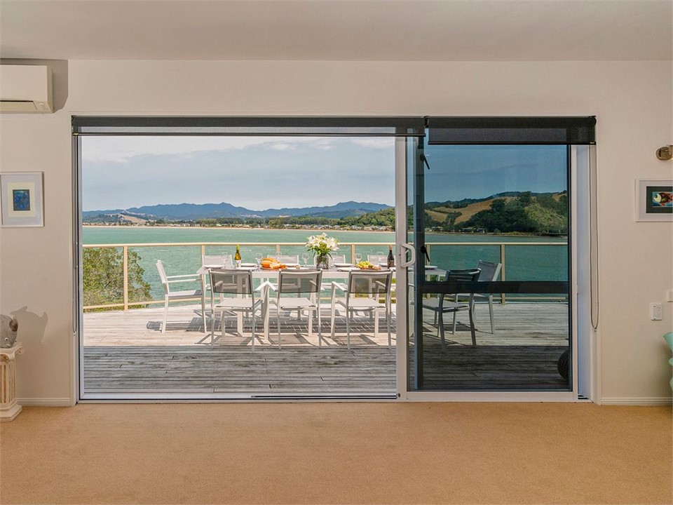 Seaview Serenity (Bachcare) Whitianga Beach House for rent Holiday
