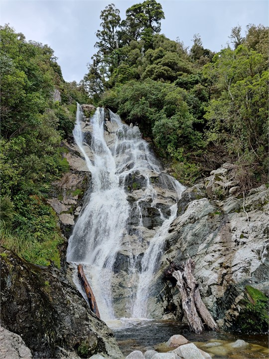 Carew Creek Falls - must do!