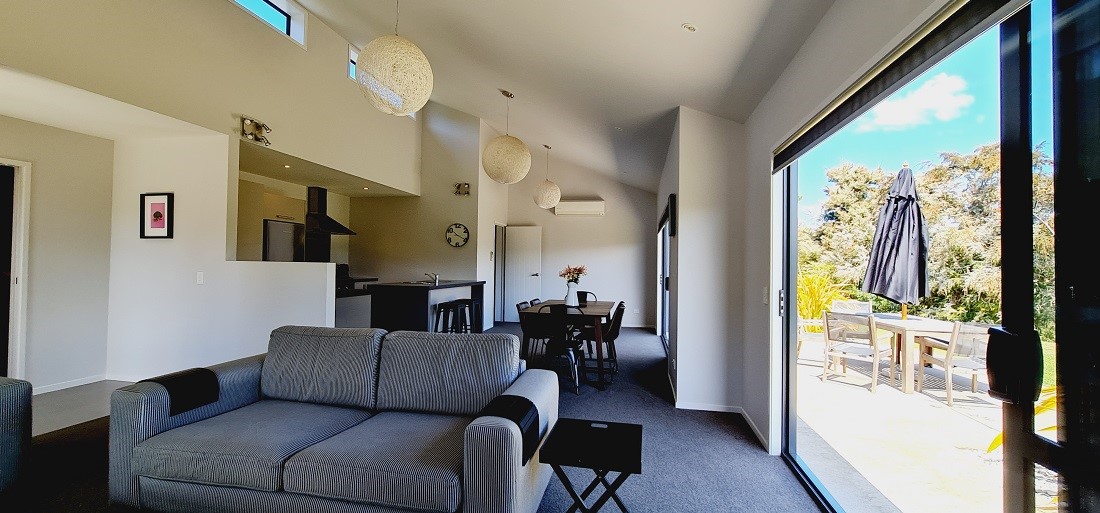 Sunny Private and Comfortable Ruby Bay Holiday Home for rent