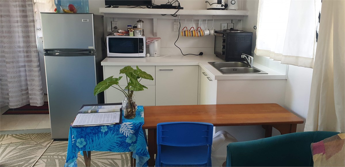 River Studio Kitchenette