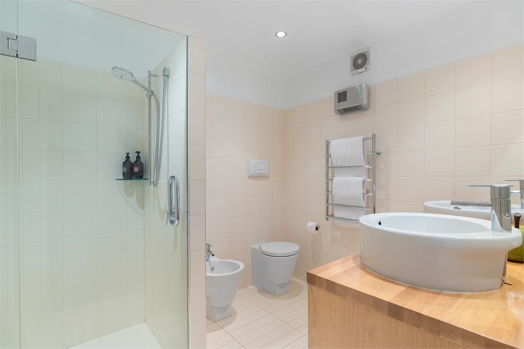 THE SHOTOVER | CBD Luxury, Rooftop Terrace Aura Qu