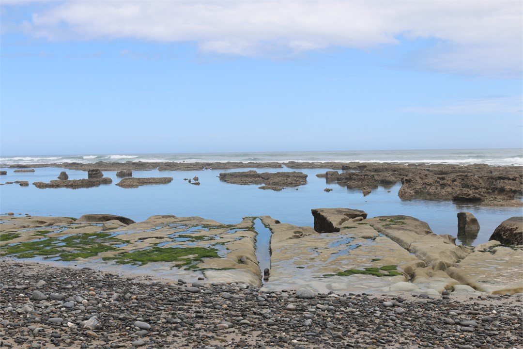 Between Pararau river and Anatori river
