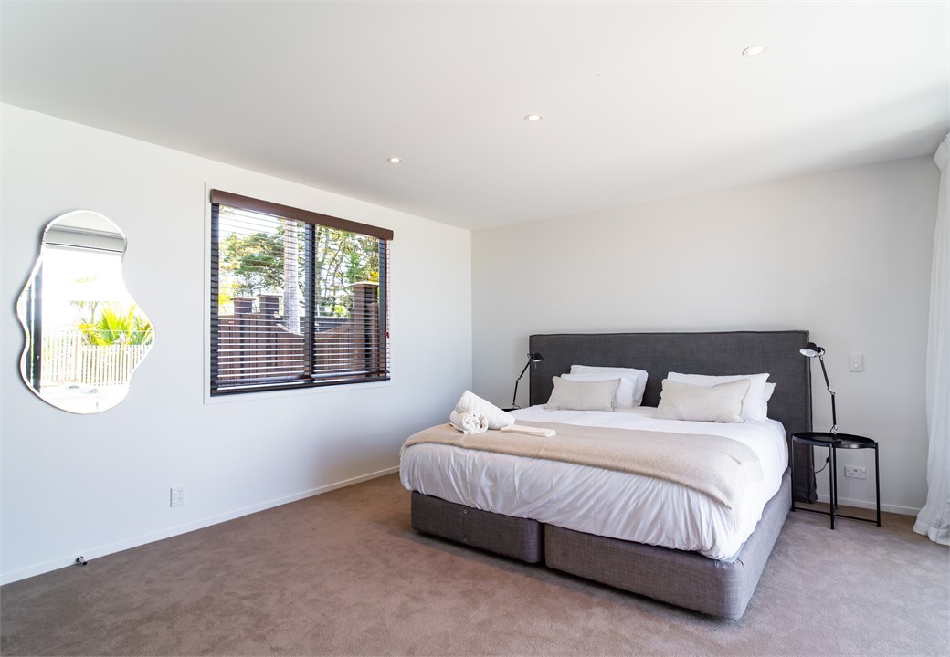 Super King bedroom with ensuit