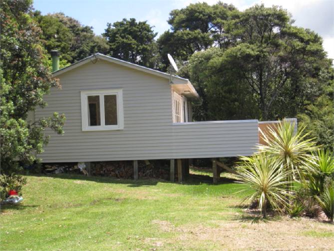 Road view and driveway space