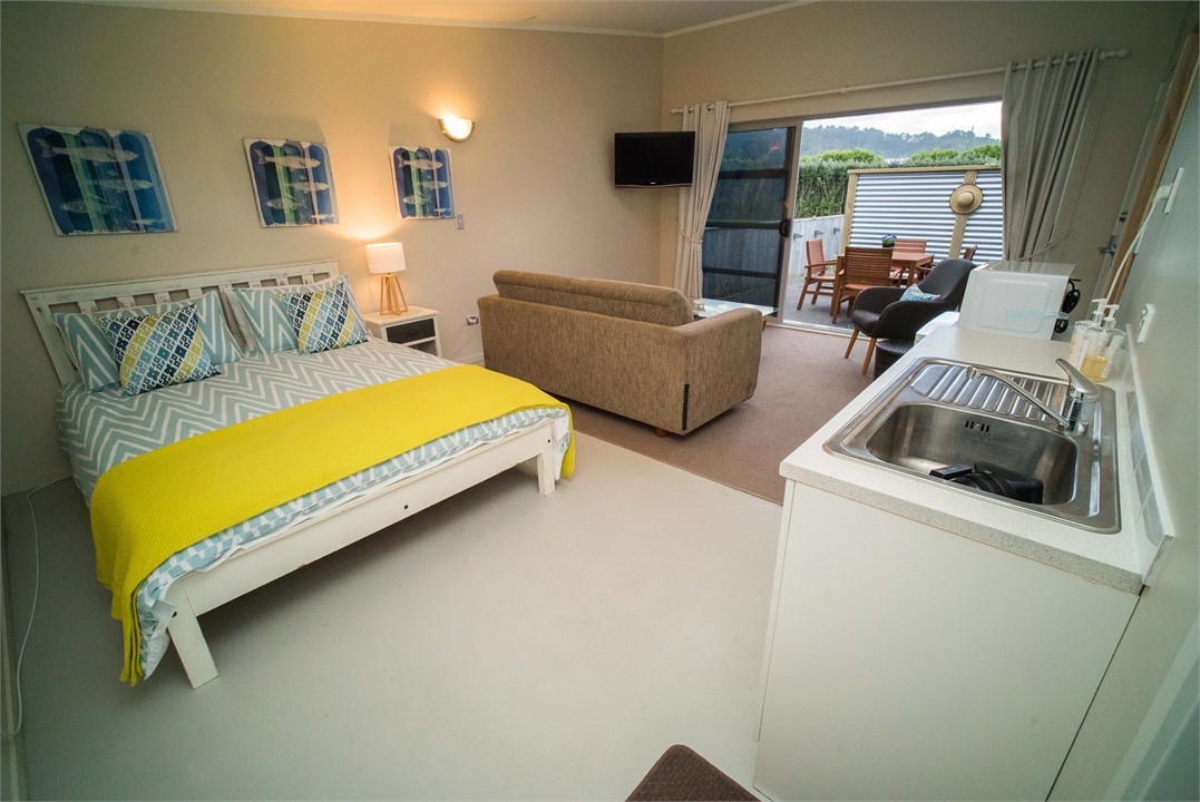 Palm Grove Studio apartment Waihi Beach Studio for rent Holiday Houses
