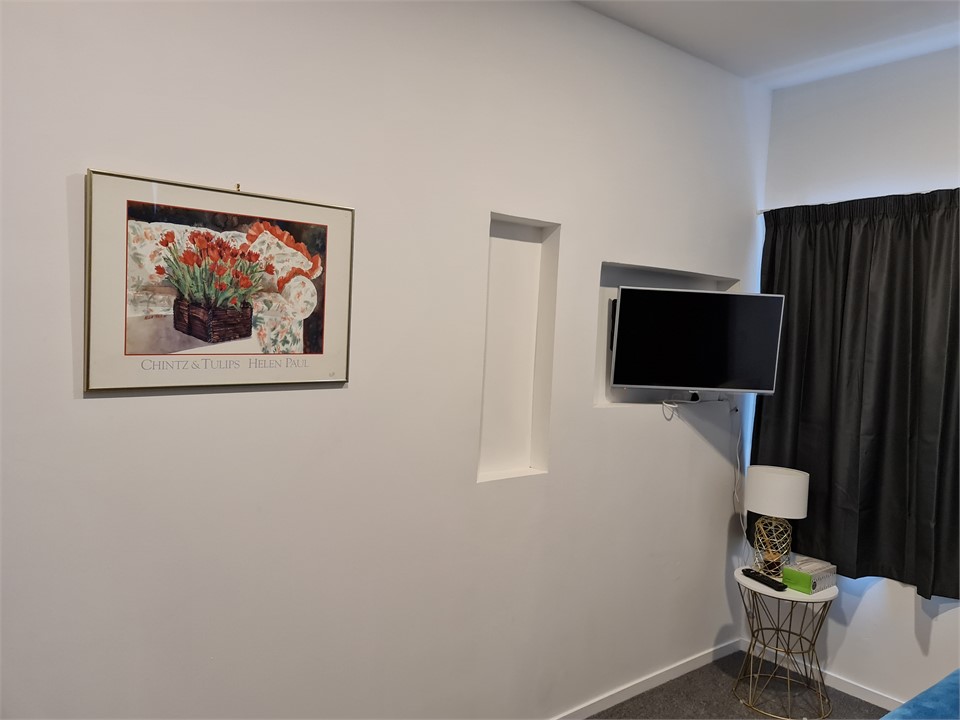 single bedroom (single bed)