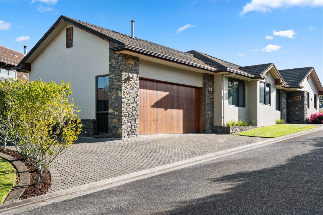 Iles Inn | Modern Pet Friendly House - Sleeps 8 - Rotorua Residential ...