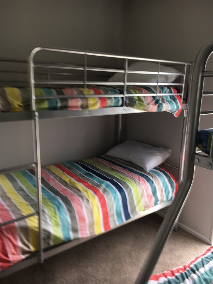 Downstairs bunk room/bedroom