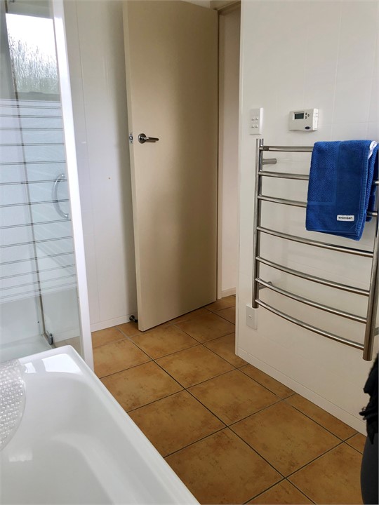 Bathroom with Shower and bath