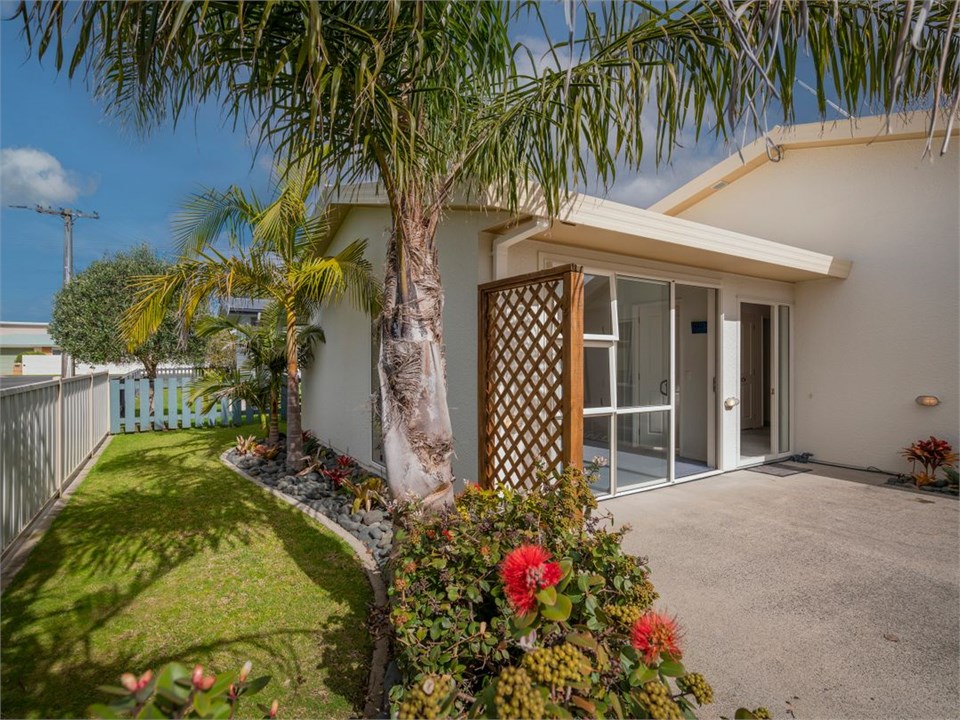 The Bach (Bachcare) Whangamata Holiday Home for rent Holiday Houses