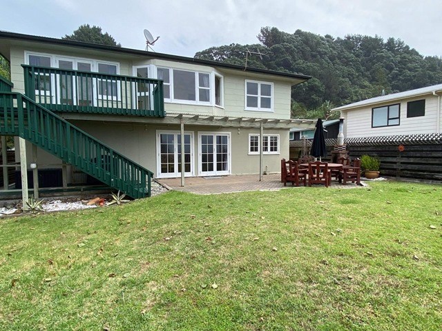 big flat beachfront section with direct access to