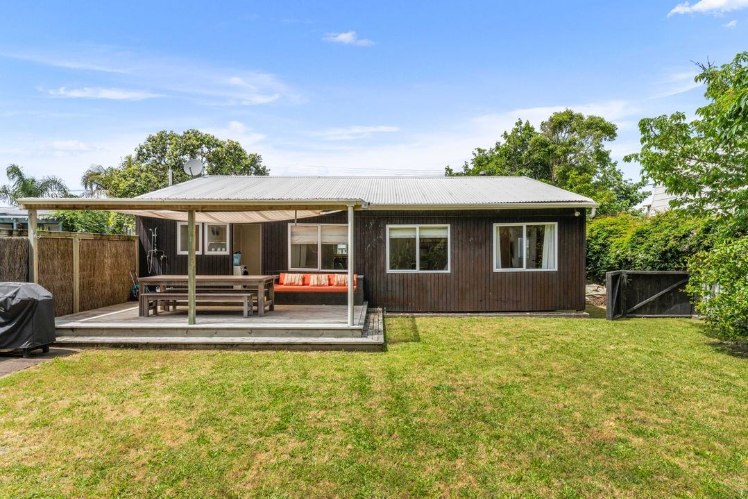 Sunset Seeker (Bachcare) Mangawhai Heads Holiday Home for rent