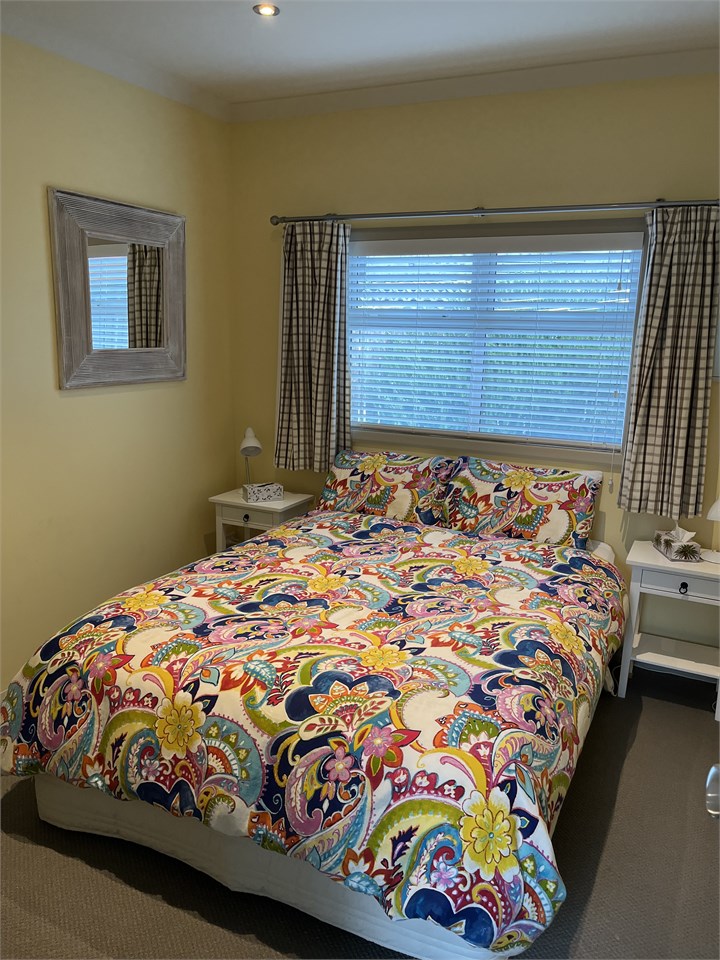 Bedroom 2: queen bed