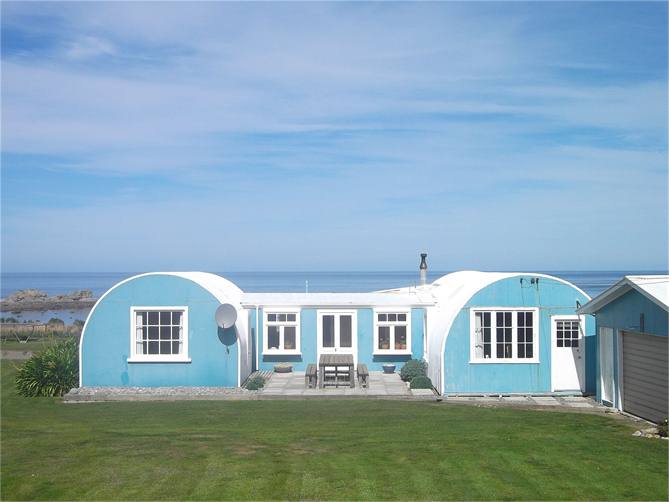 backyard of the nissen hut