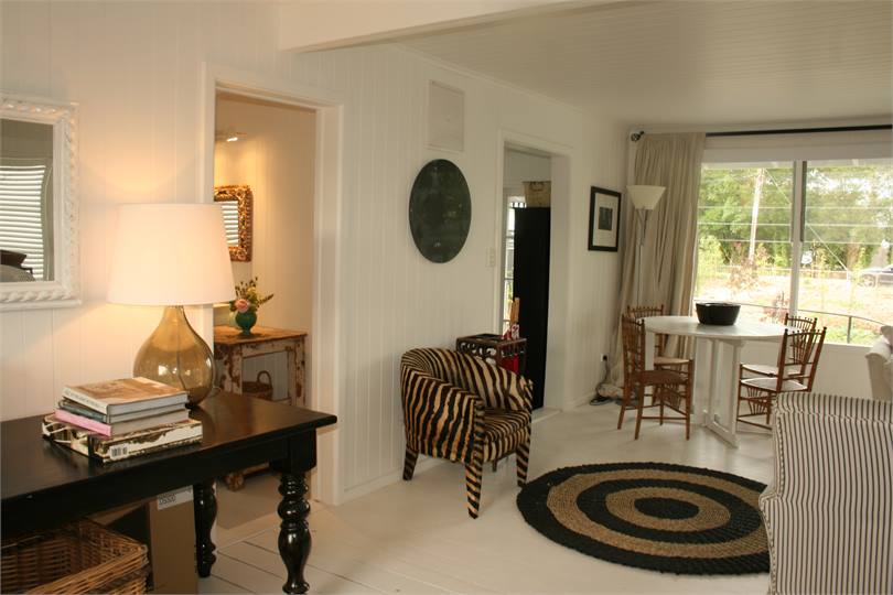 dining for two or with friends